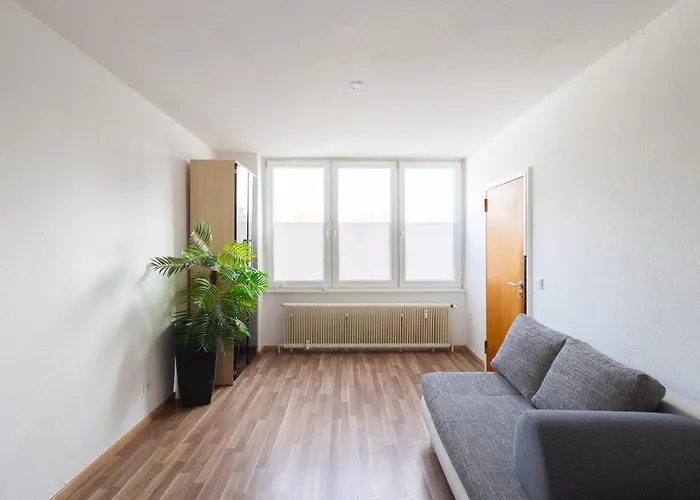 Geraeumige Monteurwohnung In Mit Wlan Und Parkplatz * ראטינגן