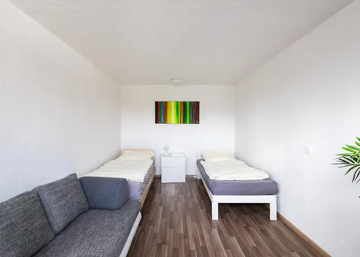 דירה Geraeumige Monteurwohnung In Mit Wlan Und Parkplatz *